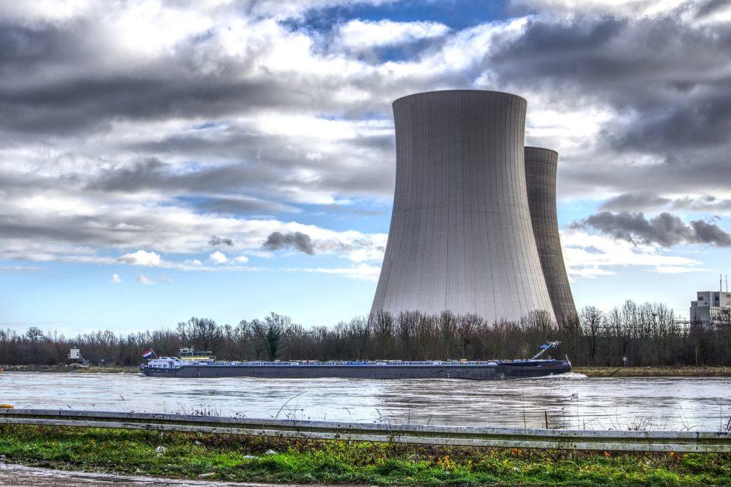 In Polonia si parla di produzione di energia nucleare nuclear power, energy, current-4021418.jpg